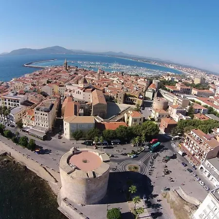 Casa Sissi - Comfort In Centro Ad Alghero, 2 Camere, 2 Bagni Apartmán Alghero